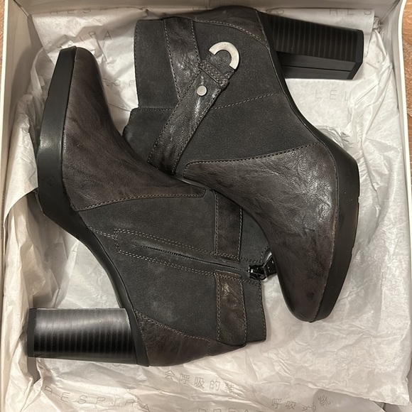 Geox Gray Ankle Boots for Women - Picture 3 of 10